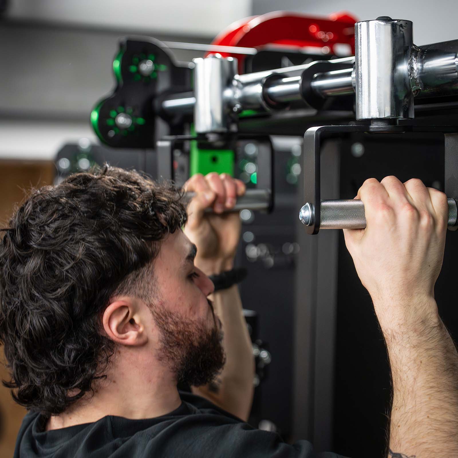 Bison Series - Rotating Pull Up Bar