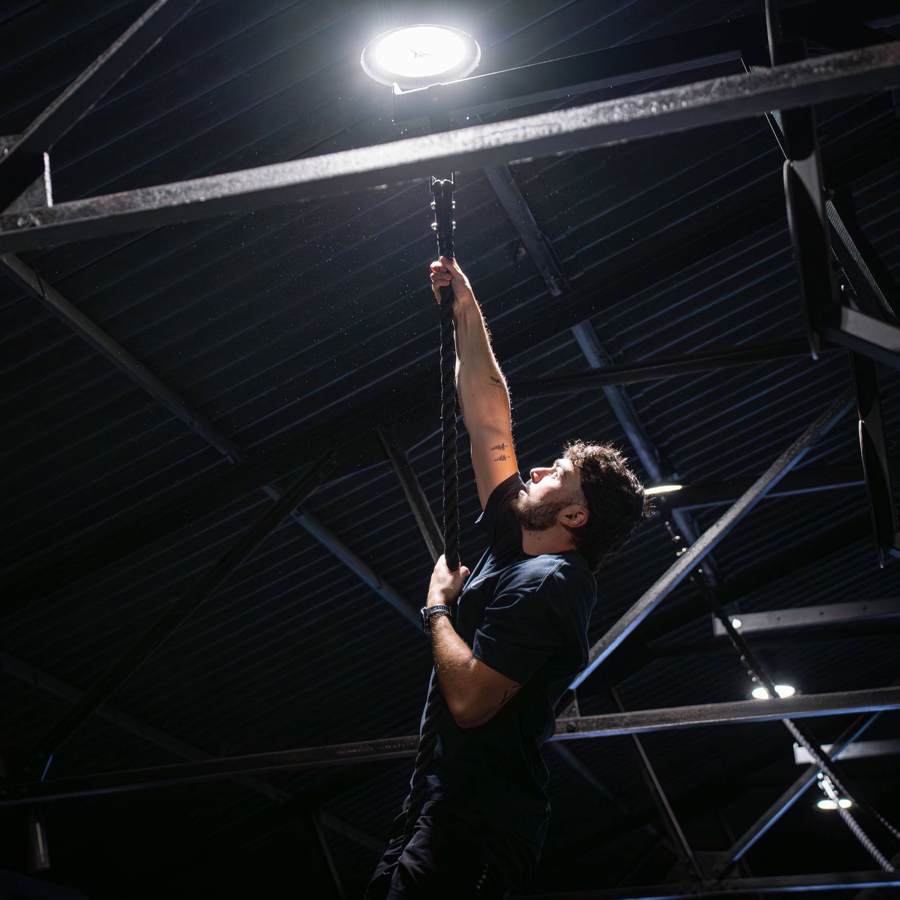 Bison Series - Wall Mounted Shrimp Trawler Rig (2 Bay)